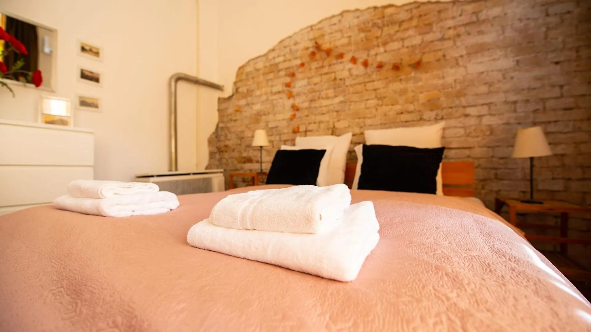 Ultra Central Cosy Ac Apartment Budapest