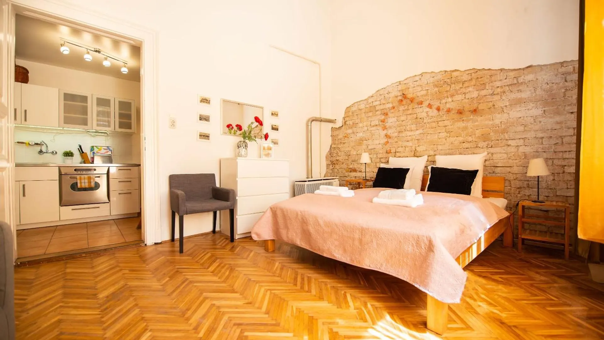 Ultra Central Cosy Ac Apartment Budapest